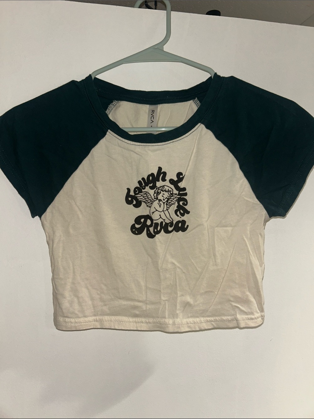RVCA Two-Tone Raglan Crop Top in Cream and Black